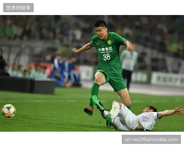 右后卫位置人选存在不确定性，无论是利马的经验不足还是万德松的状态恢复都将是防线变数。